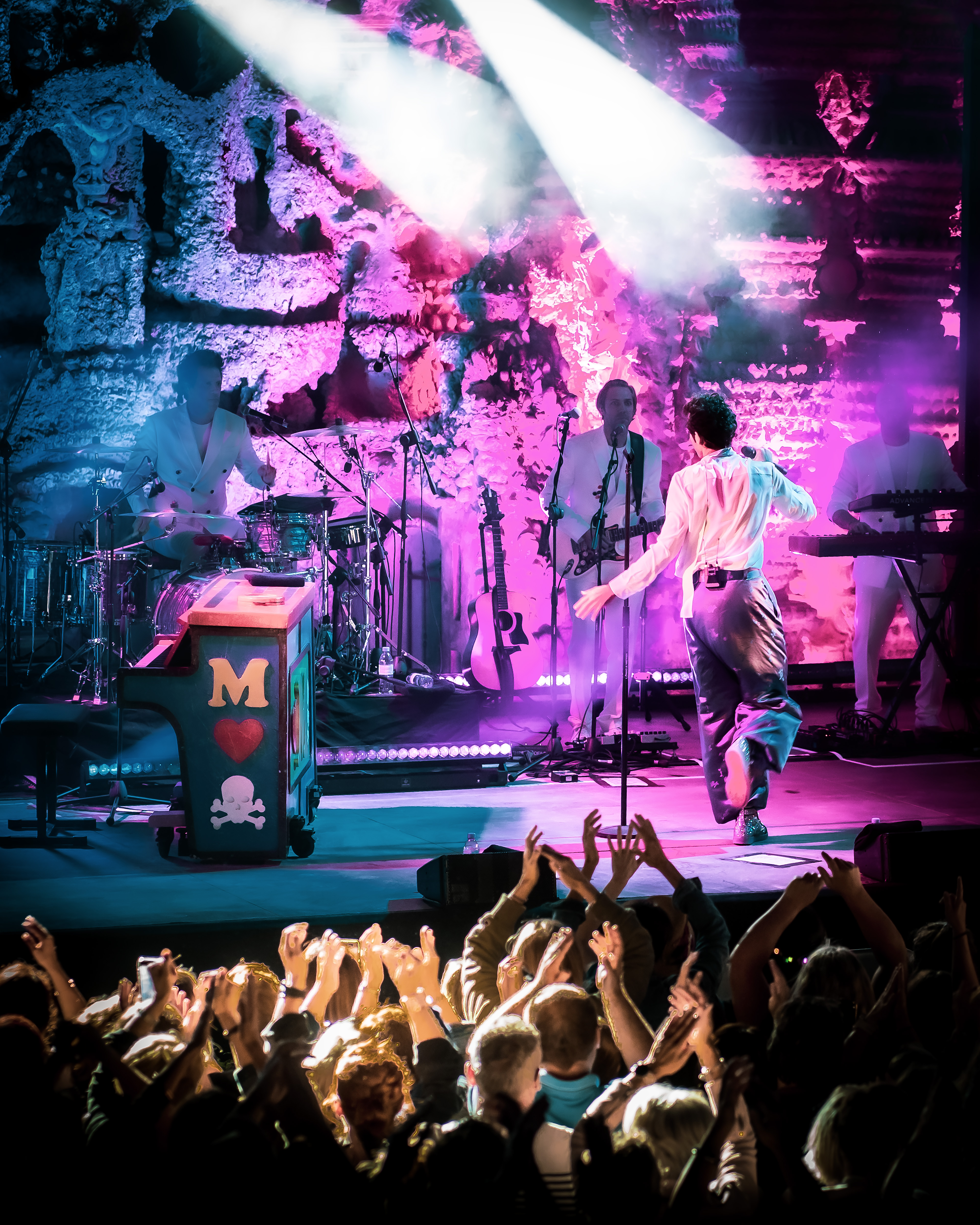 Mika en concert au Palais idéal du Facteur Cheval - 04