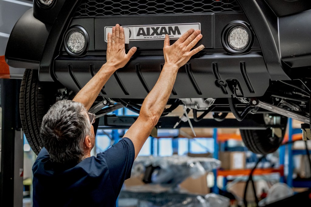 Ligne de production d'AIXAM, n°1 de la voiture sans permis