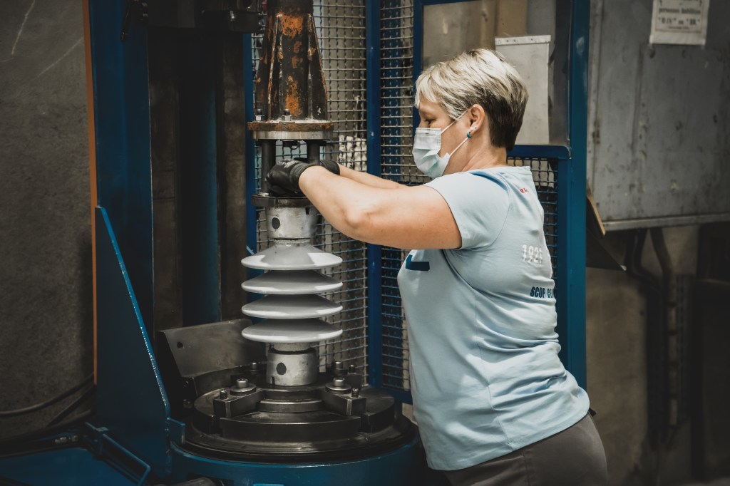 CERALEP, fabricant d'isolateur électrique haute tension depuis 1921