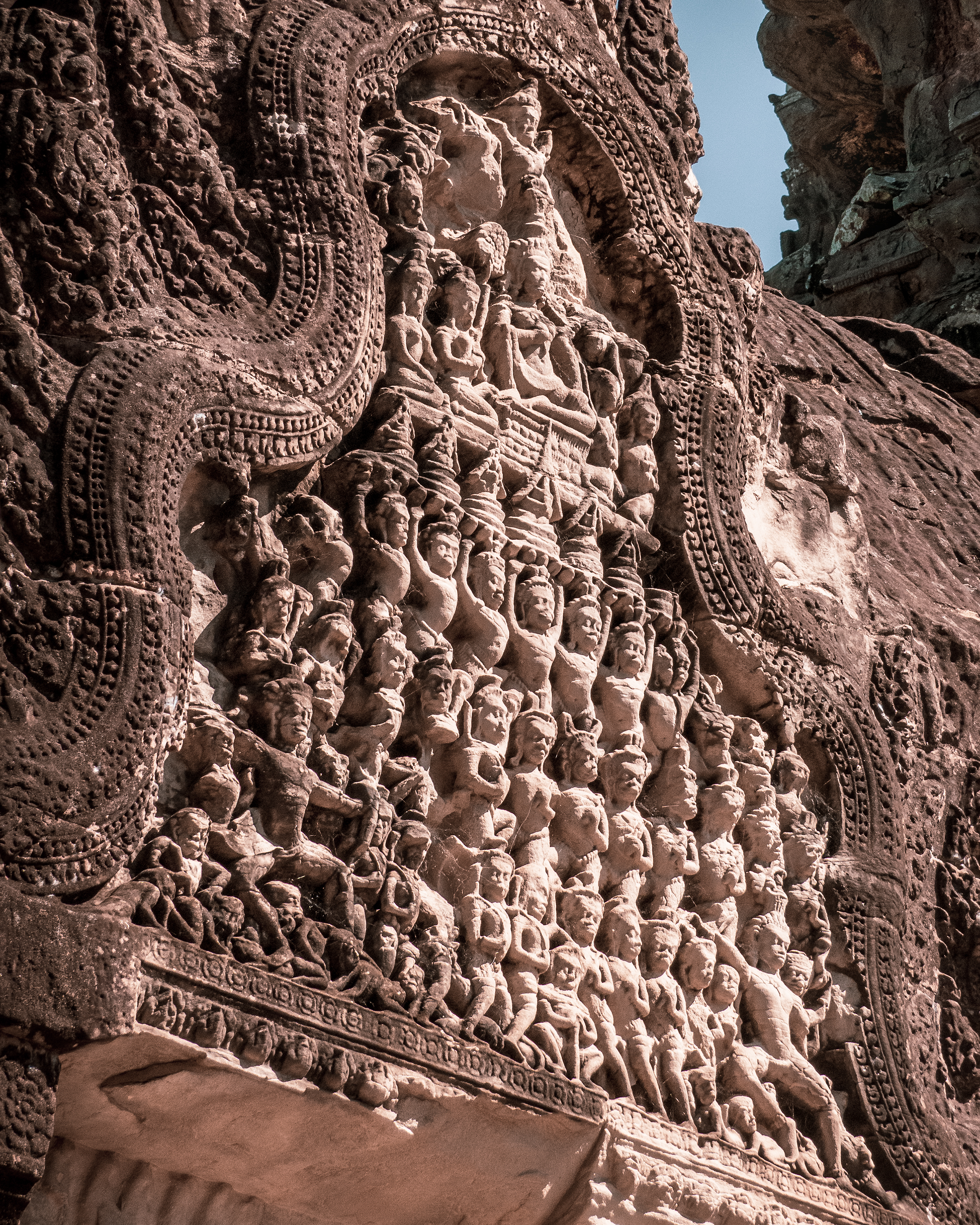 Immersion sur le site archéologique d'Angkor, au Cambodge