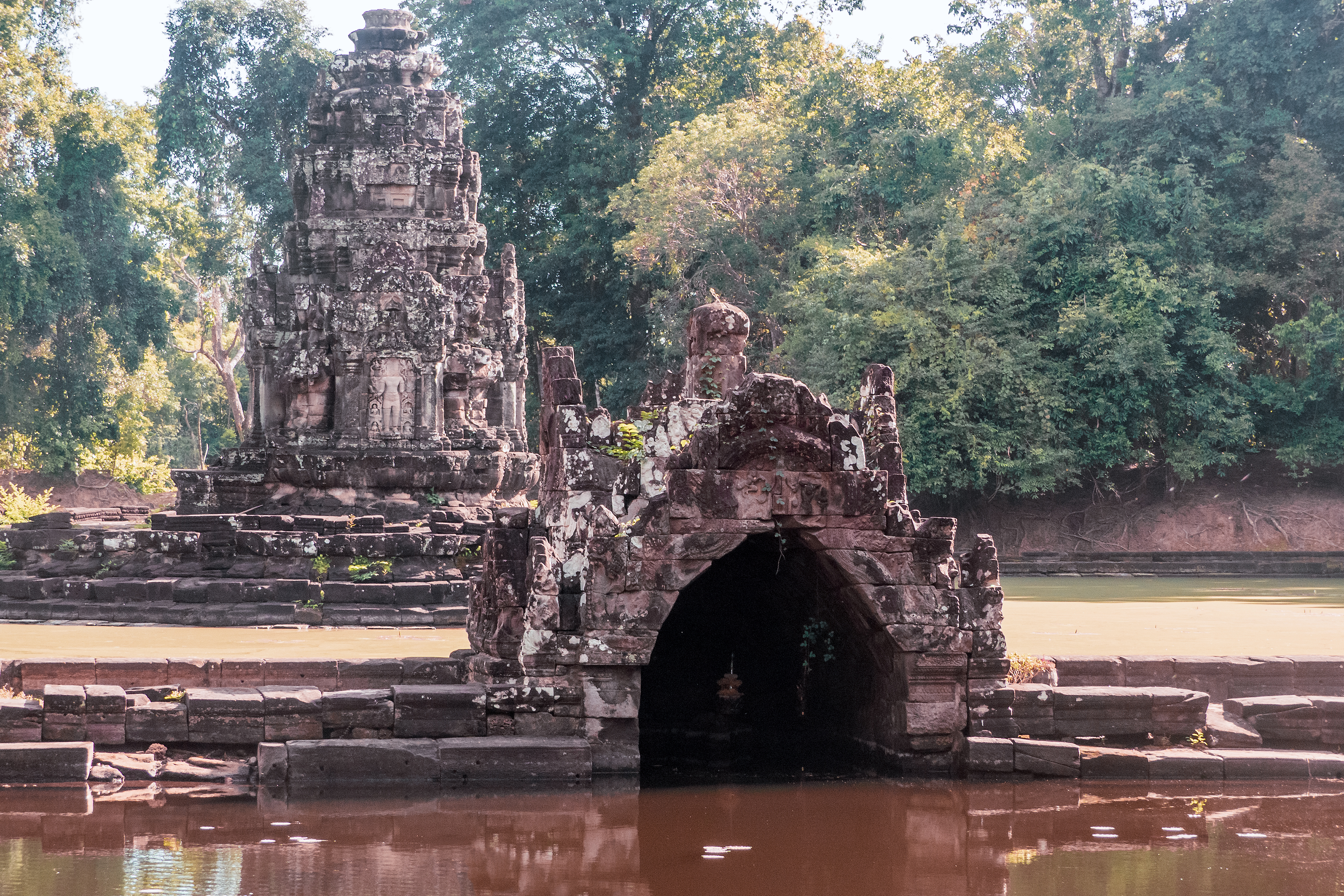 Immersion sur le site archéologique d'Angkor, au Cambodge