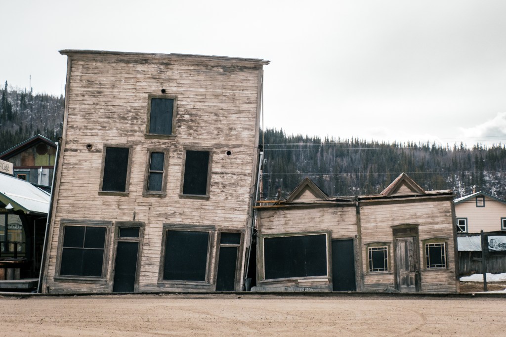 Immersion sur la terre du soleil
de minuit : le Yukon, Canada
